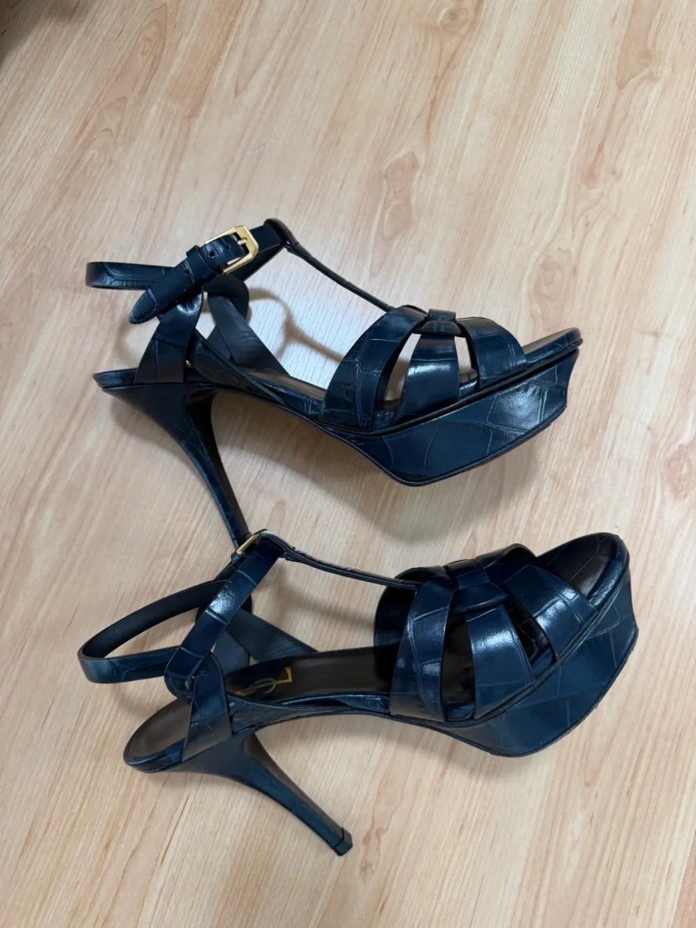 Saint Laurent tribute navy Leather Woven T-Strap Sandals with Gold Accents - Picture 6 of 13